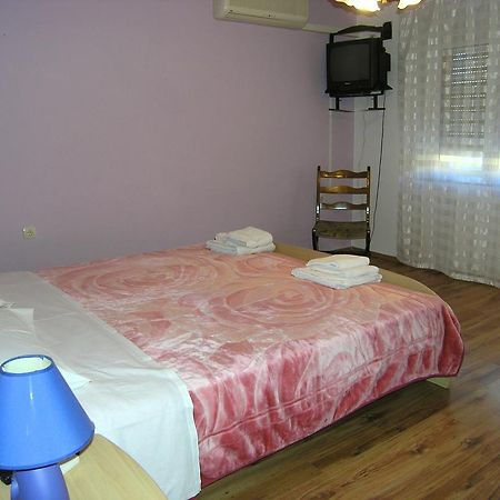 Apartment Julija Krk Town Luaran gambar