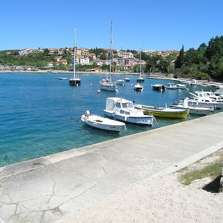 Apartment Julija Krk Town Luaran gambar