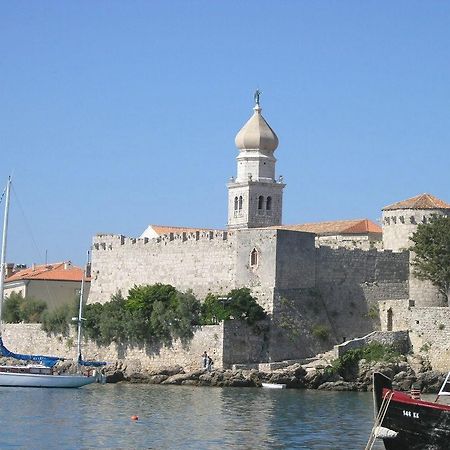 Apartment Julija Krk Town Luaran gambar